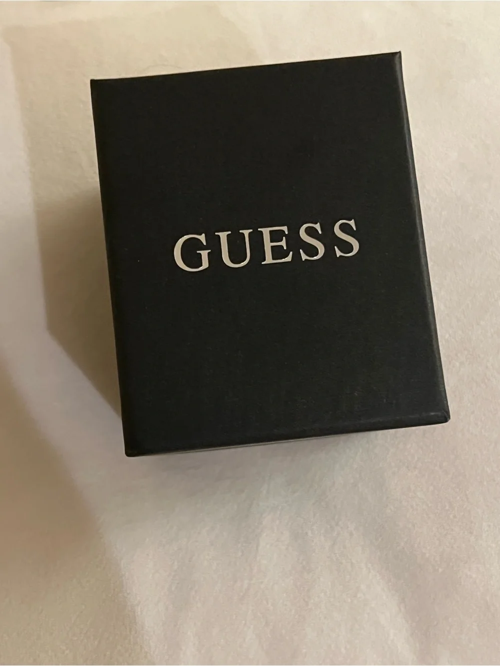 Guess women’s analog